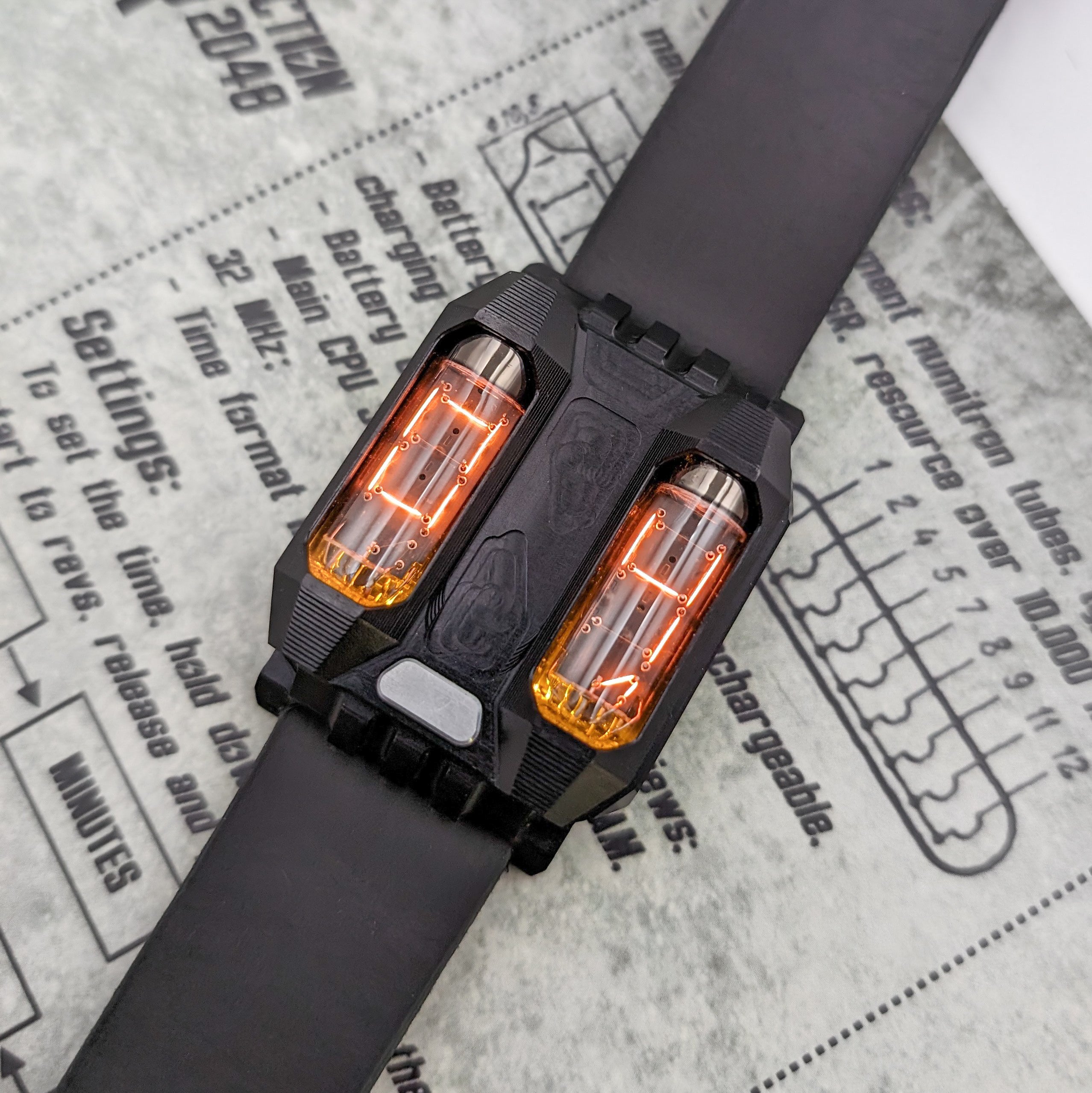 NIXOID NEXT Ｖ2.2 Steampunk Nixie Tube Rare Wrist Watch Nixoid Next (Metal